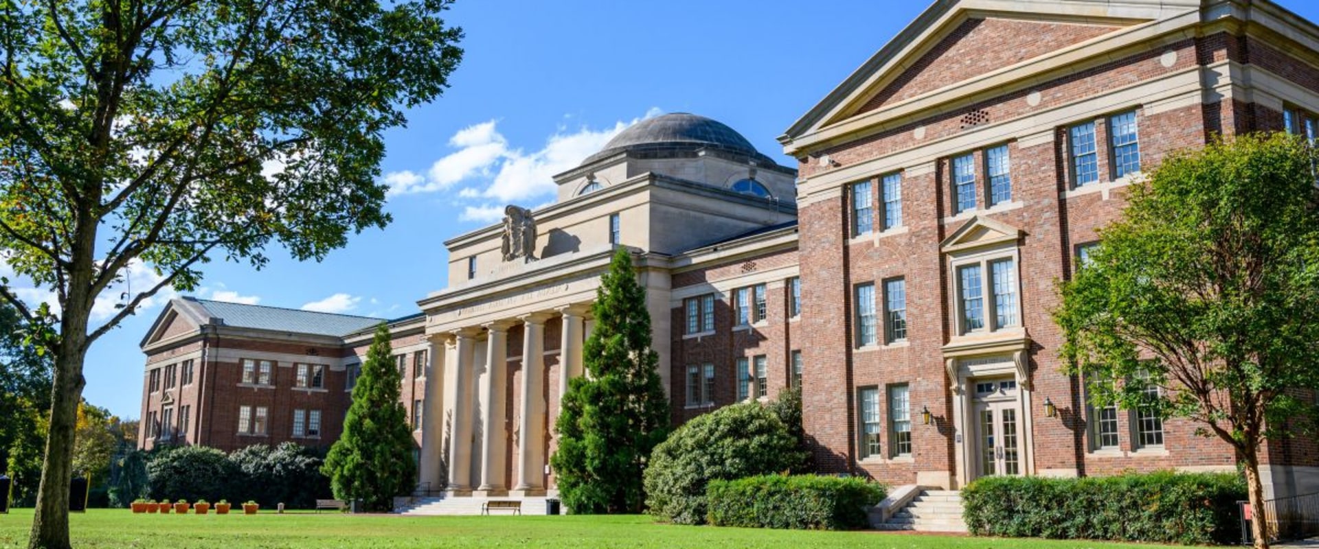 Campus Visits and Open Houses: The Key to Finding the Right College